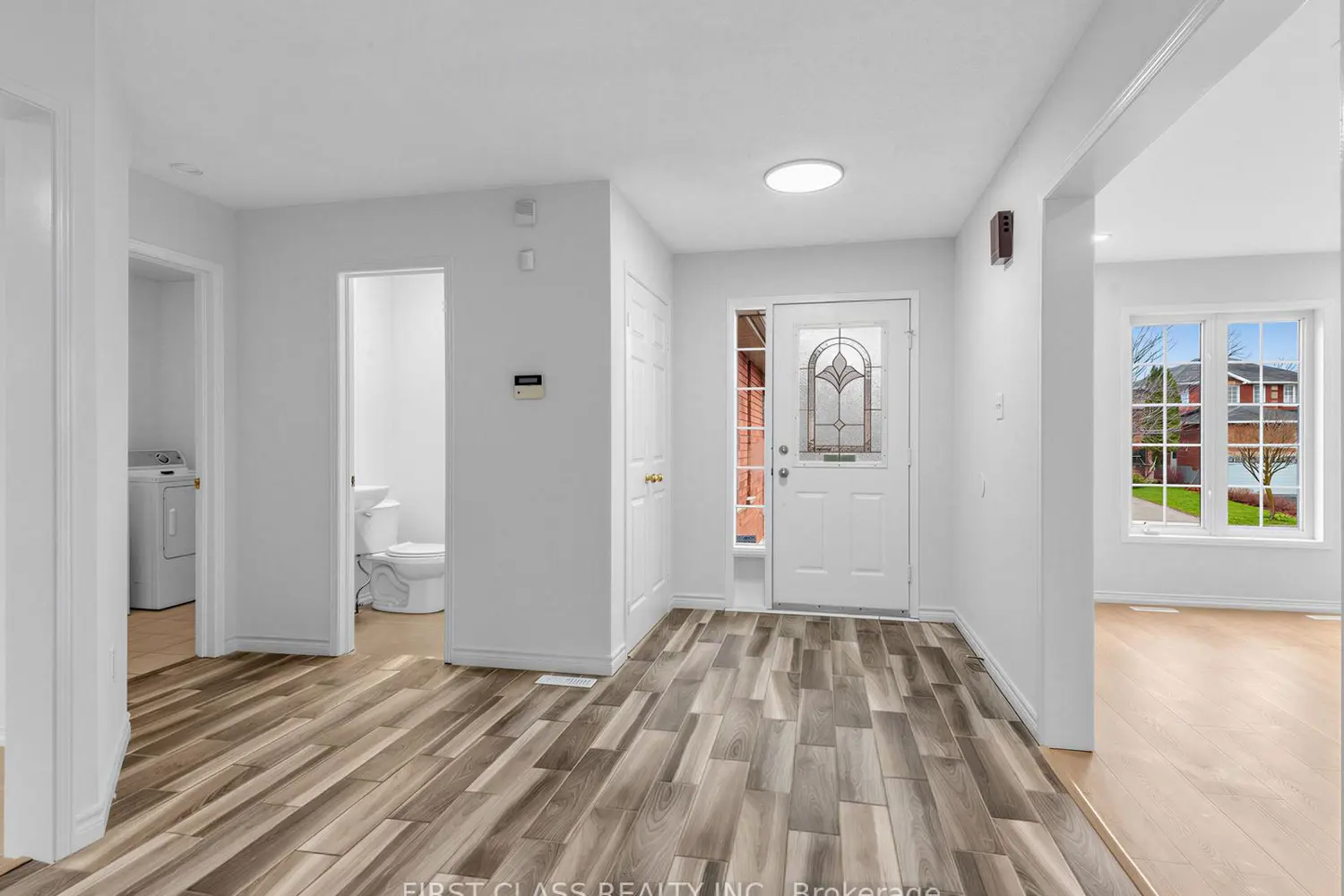 104 Chalmers Drive photo 2