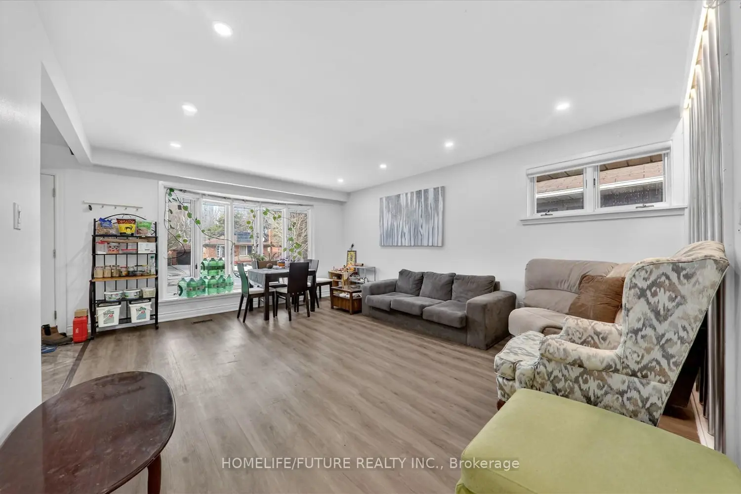 21 Aspendale Drive photo 2