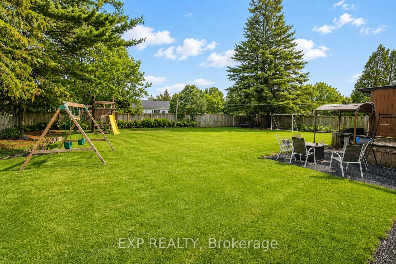 832 Tollgate Road photo 4