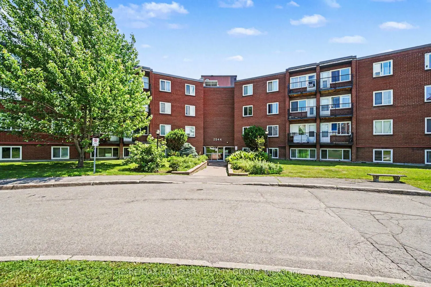 2044 Arrowsmith Drive 106A