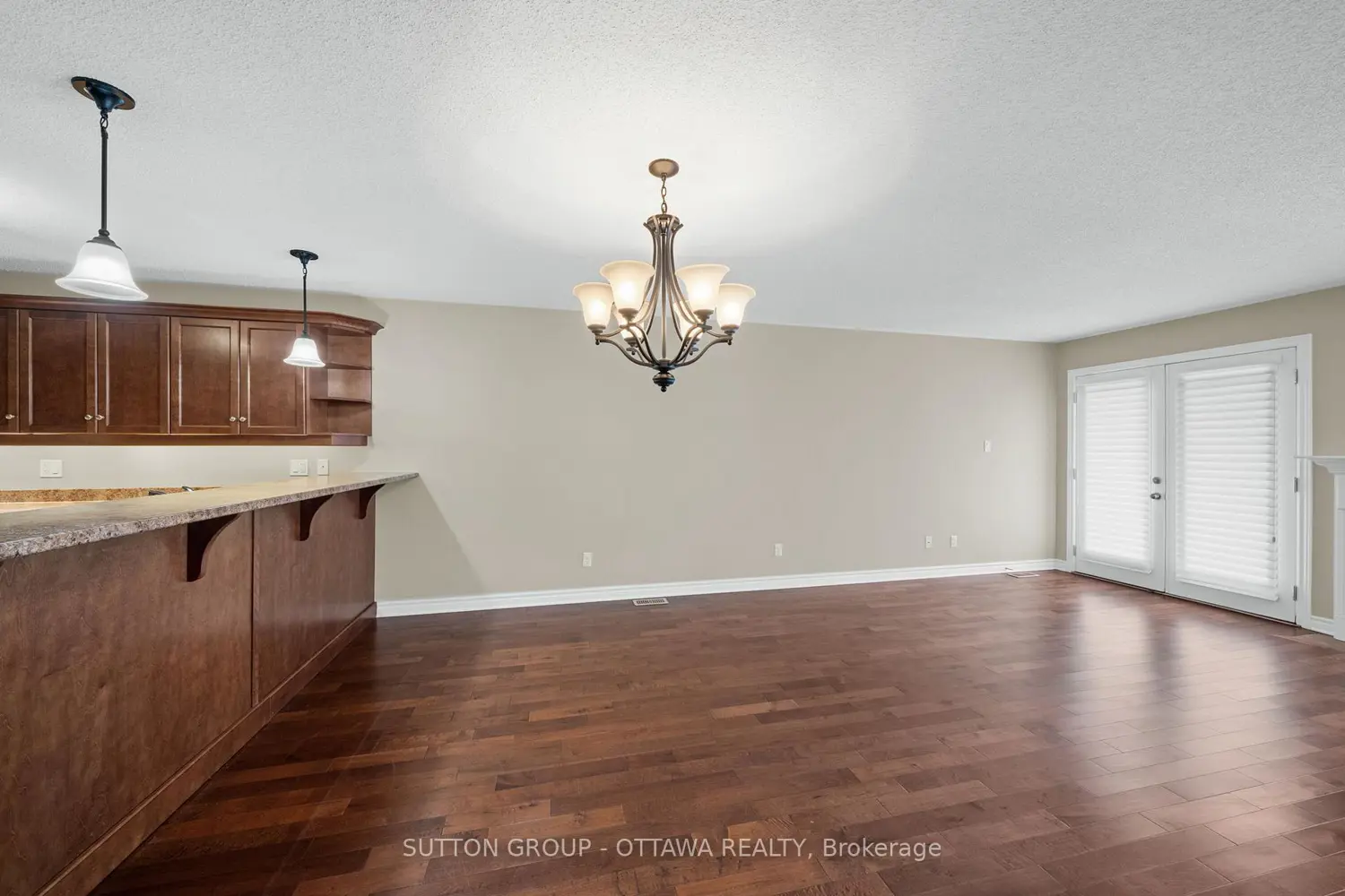 458 Van Dusen Street photo 3