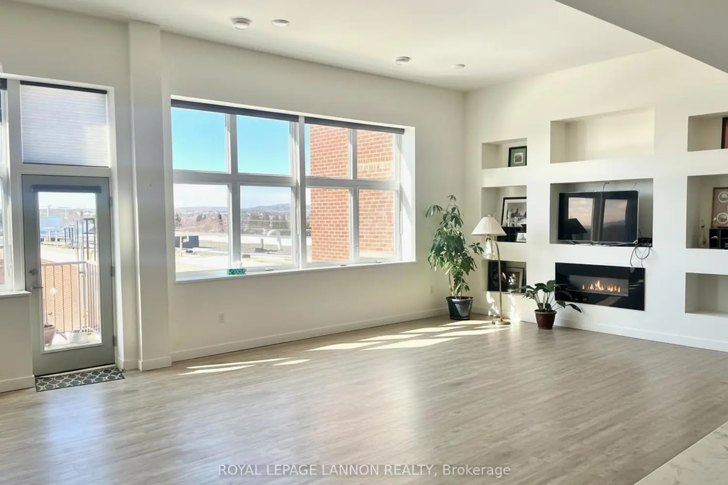 96 High Street 2416 photo 4
