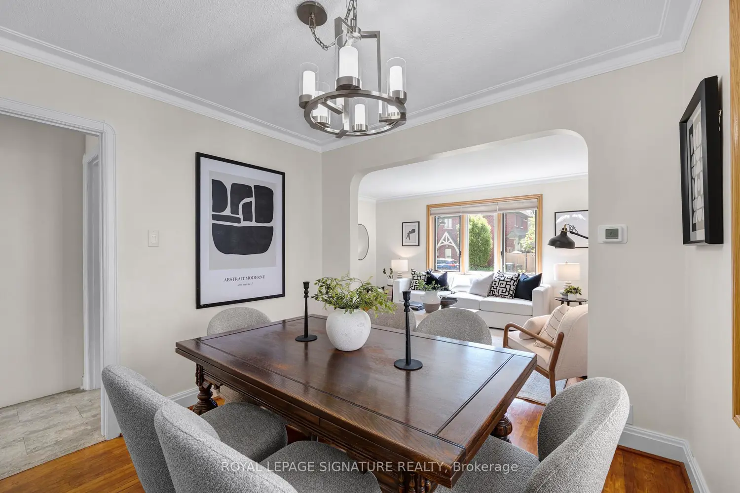 142 Divadale Drive photo 3