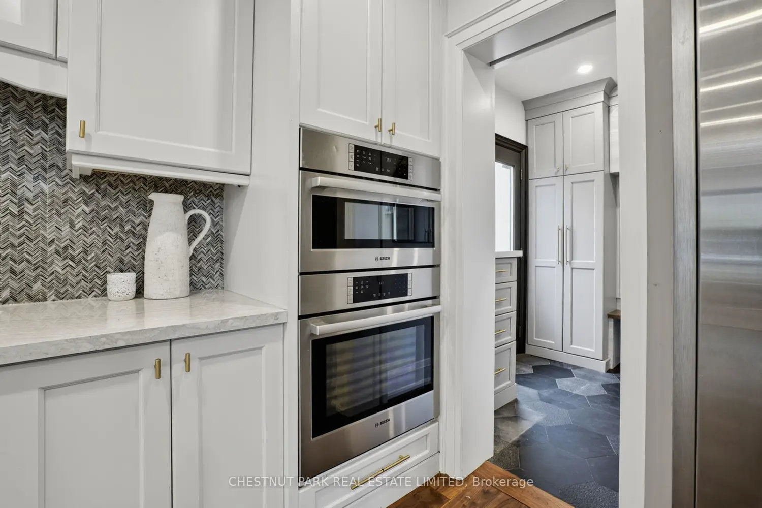 411 Keewatin Avenue photo 4