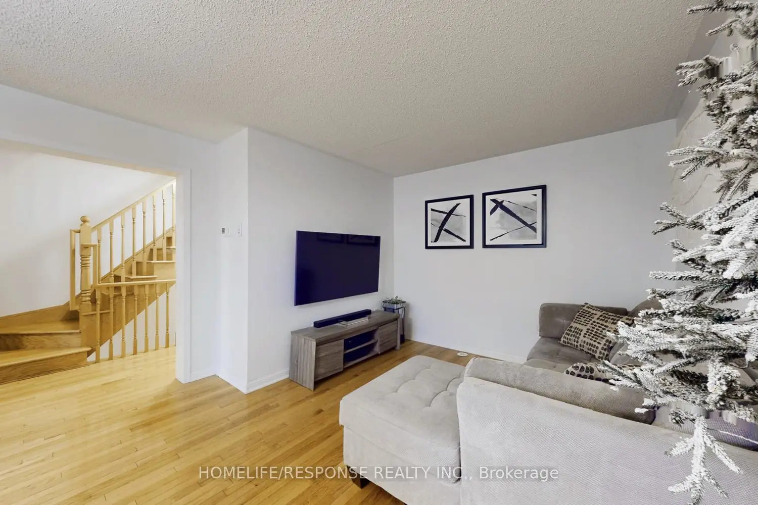 931 Deverell Place
