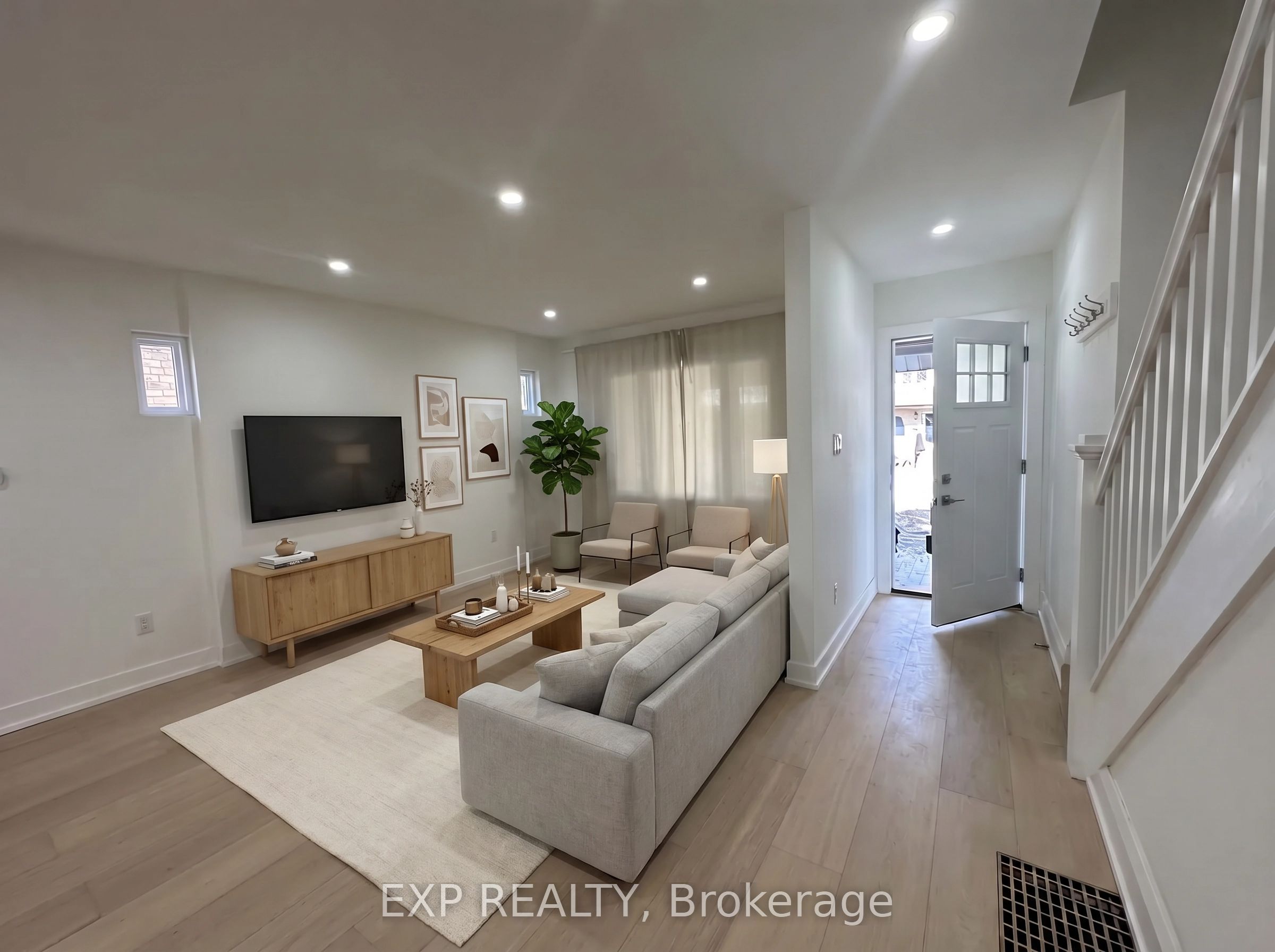 926 Greenwood Avenue, Toronto, ON, M4J 4C1