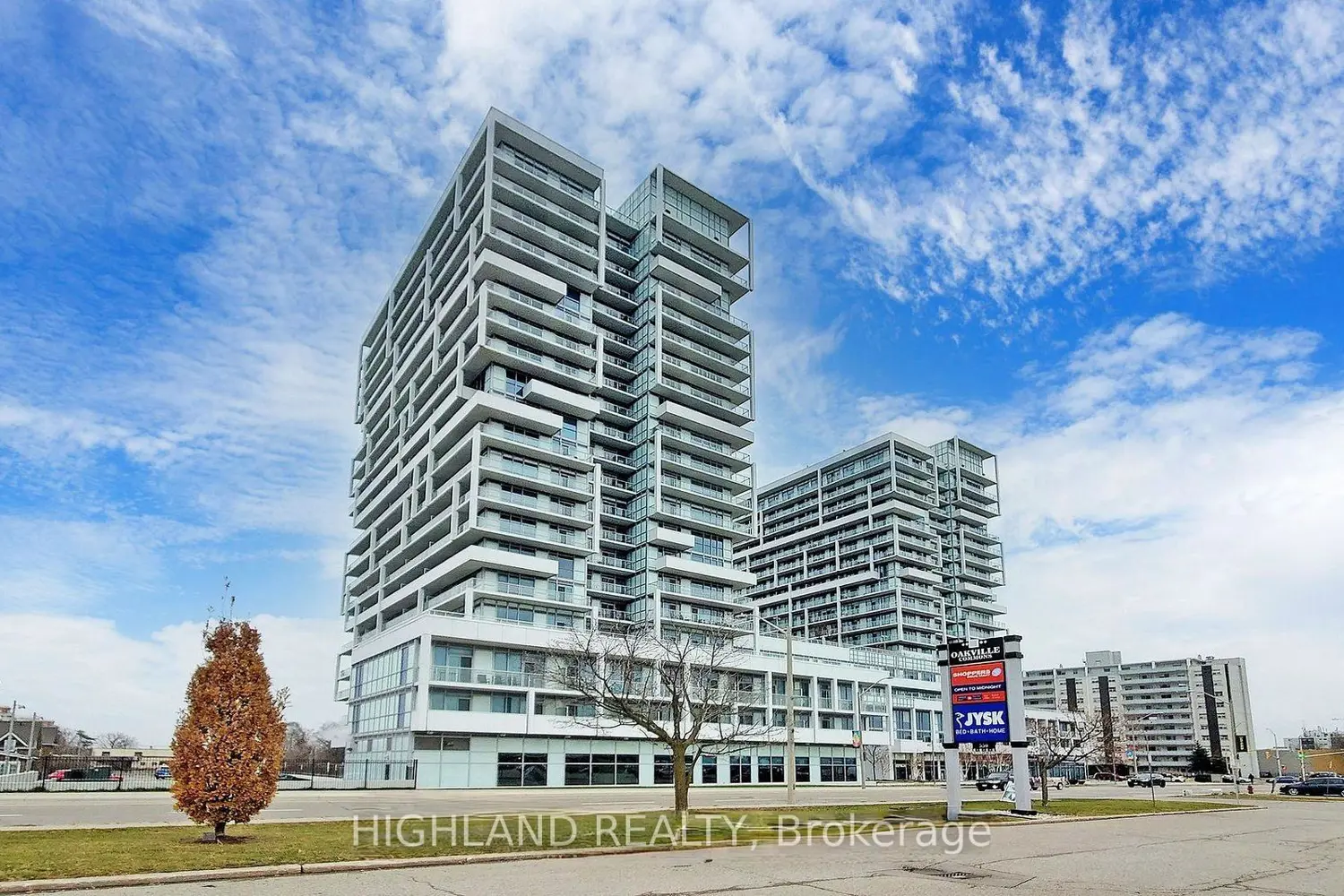 55 Speers Road 306