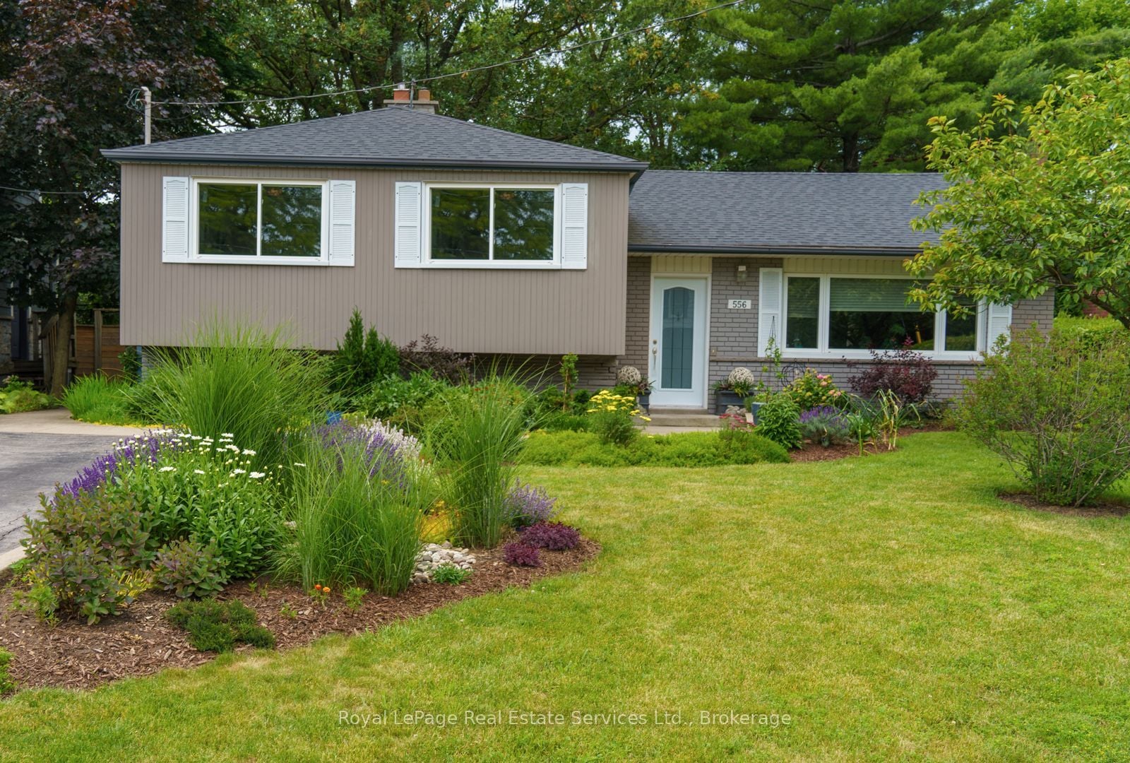 556 Trafford Crescent, Oakville, ON, L6L 3T3
