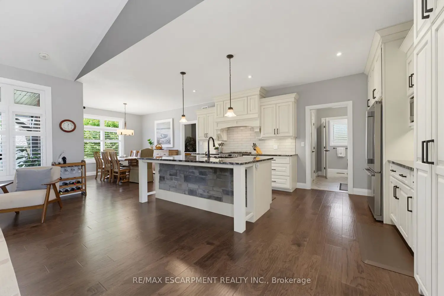 15 Bluenose Drive photo 4