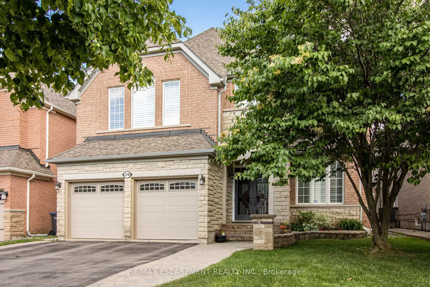 3296 Topeka Drive photo 2