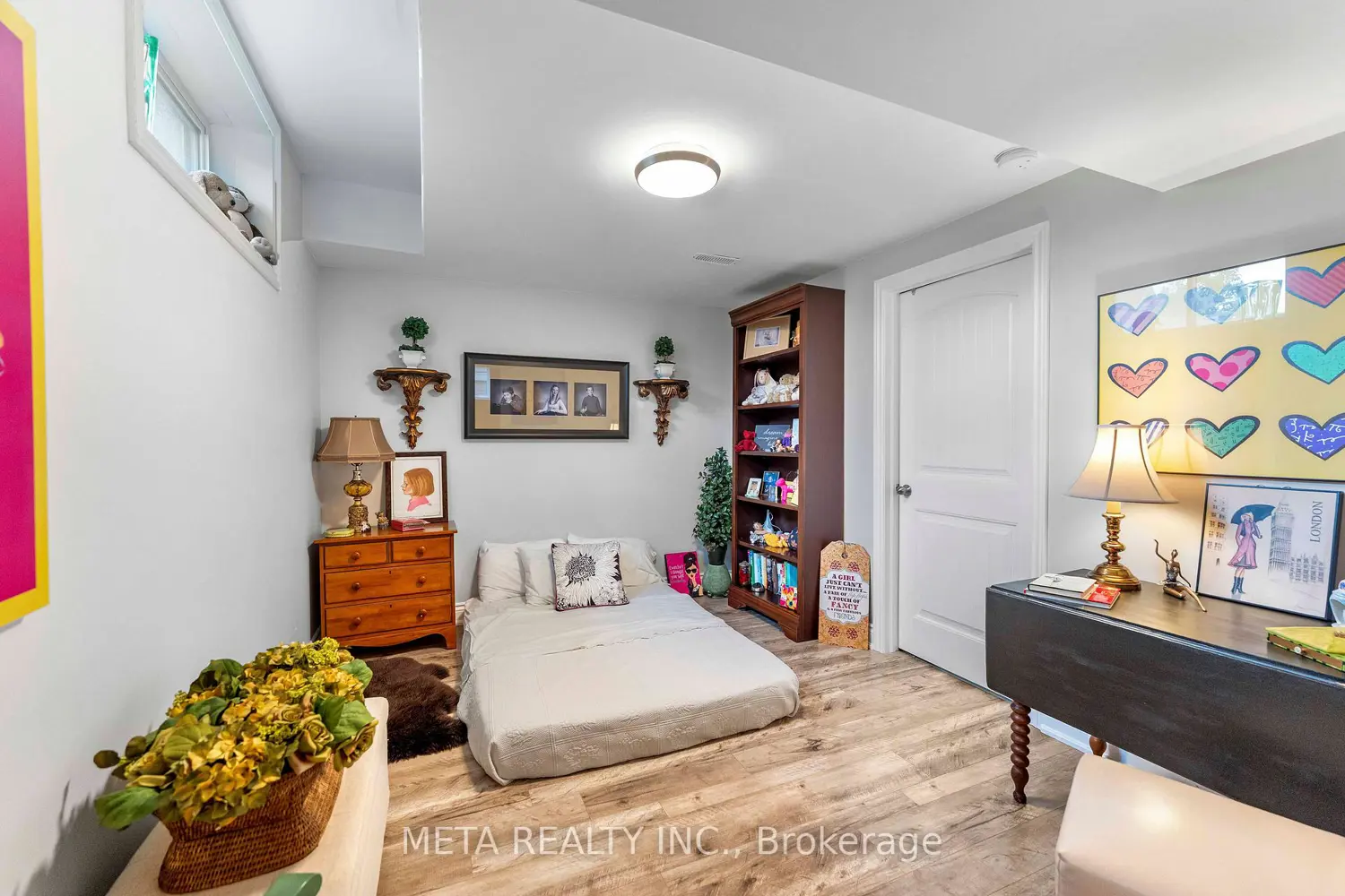 18 Hughes Street photo 5