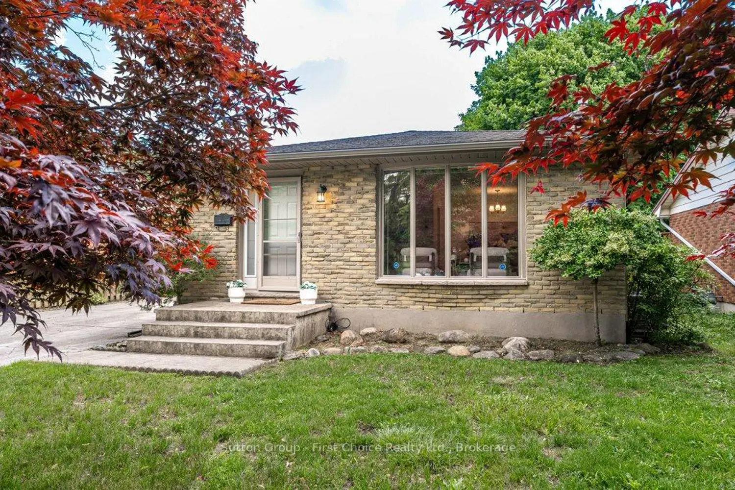 488 Castlegrove Boulevard
