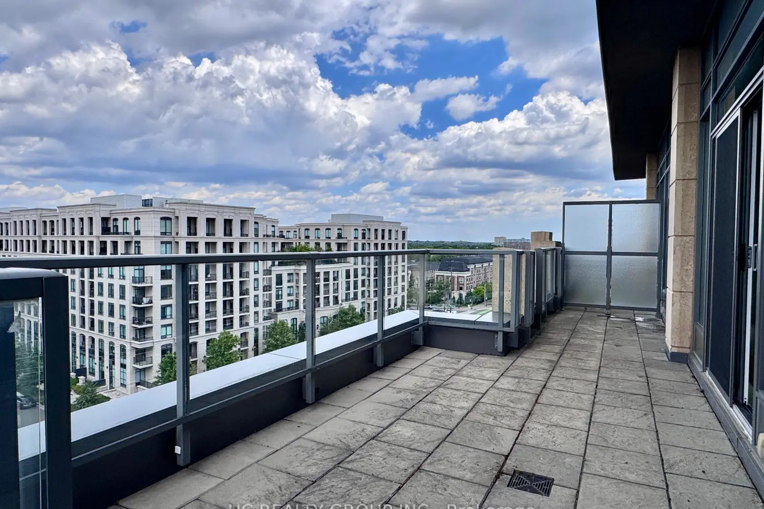 28 Uptown Drive Ph12
