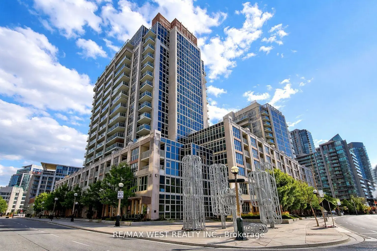 38 Grand Magazine Street 342