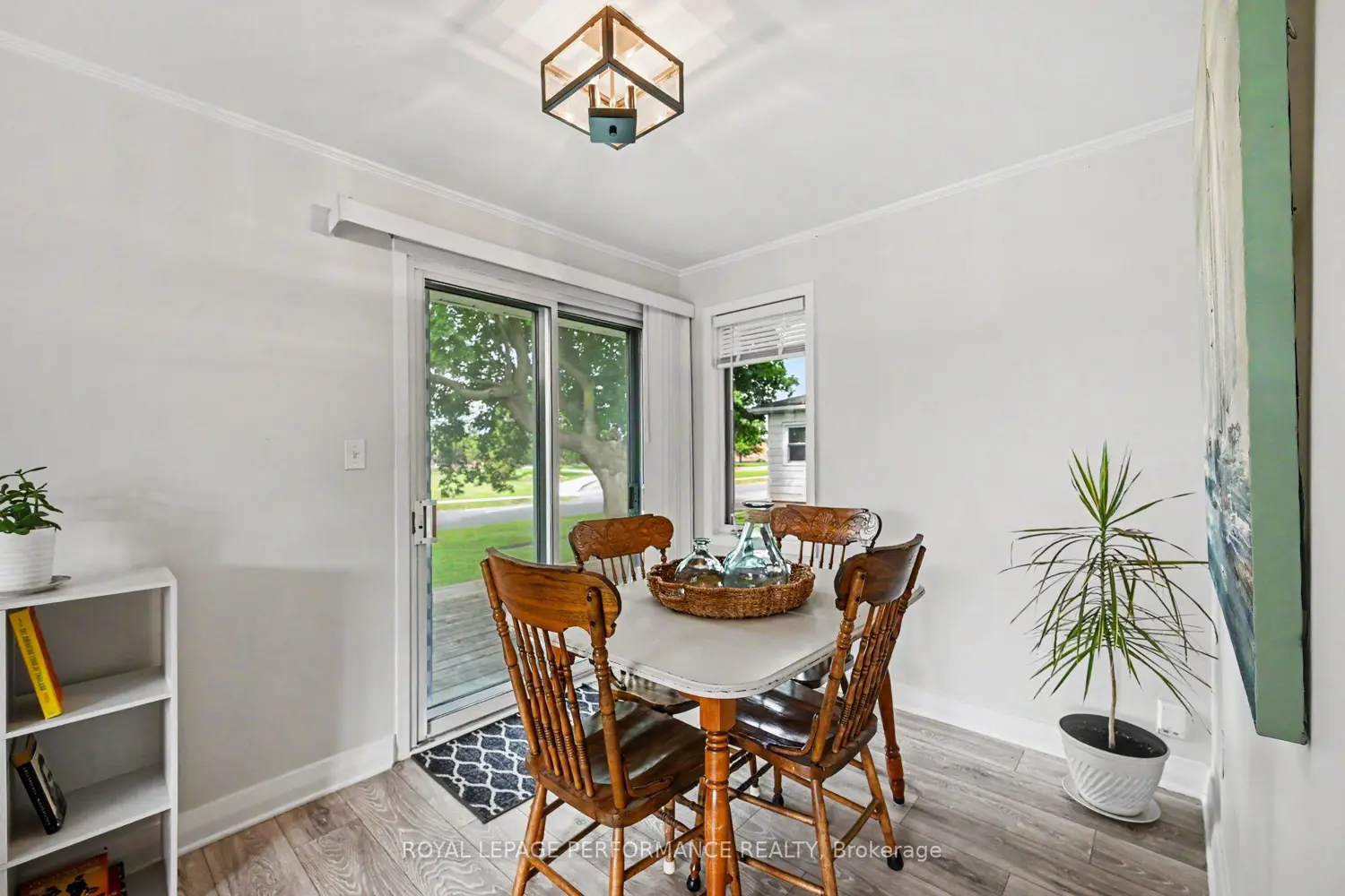 1 Adam Dixon Avenue photo 4