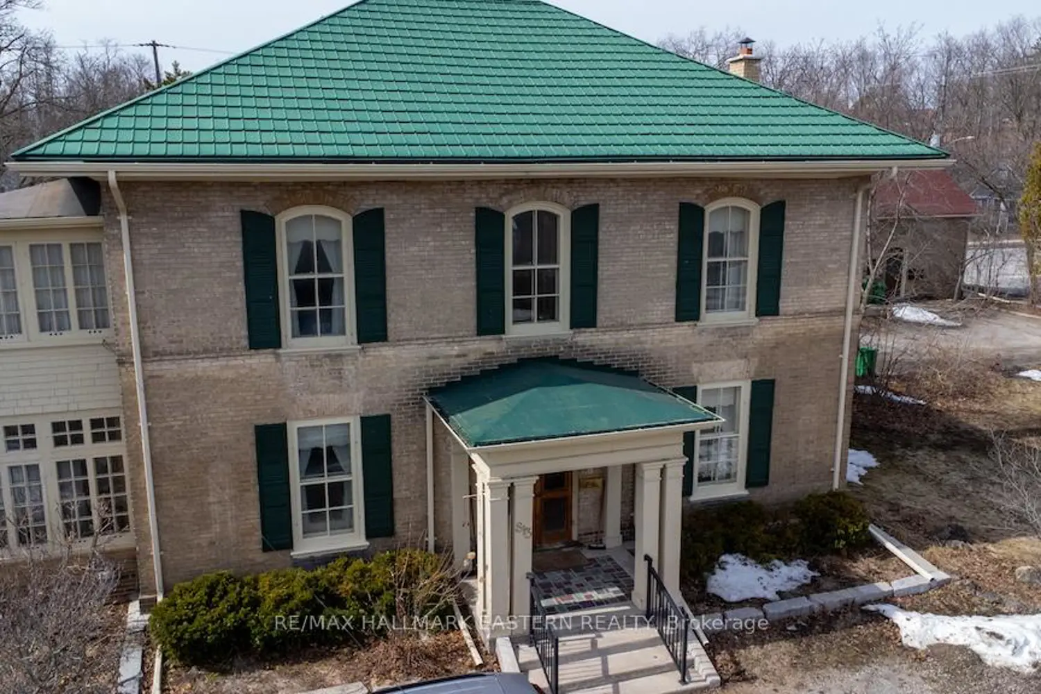 813 Water Street photo 4
