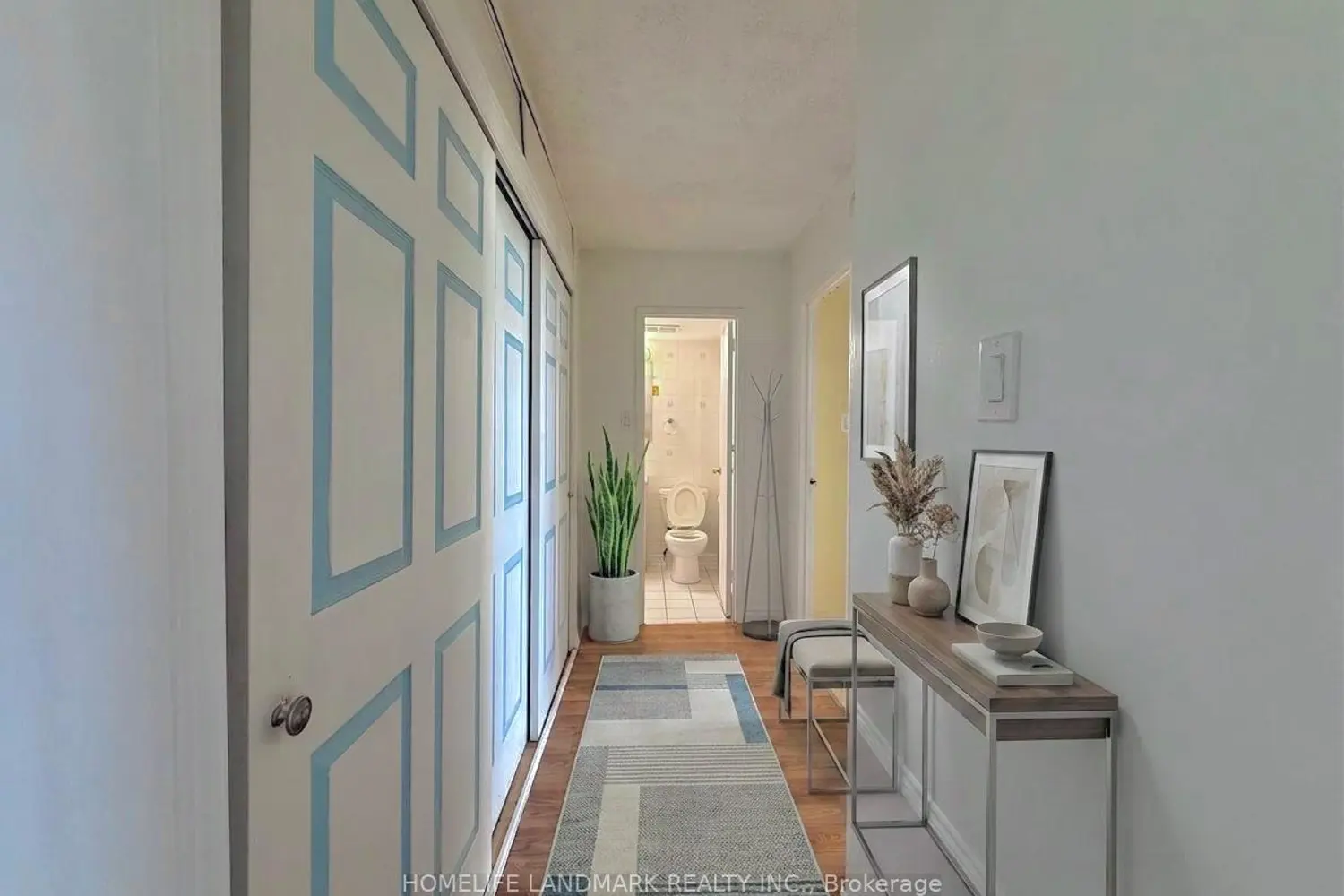 200 Lotherton Pathway 506 photo 3