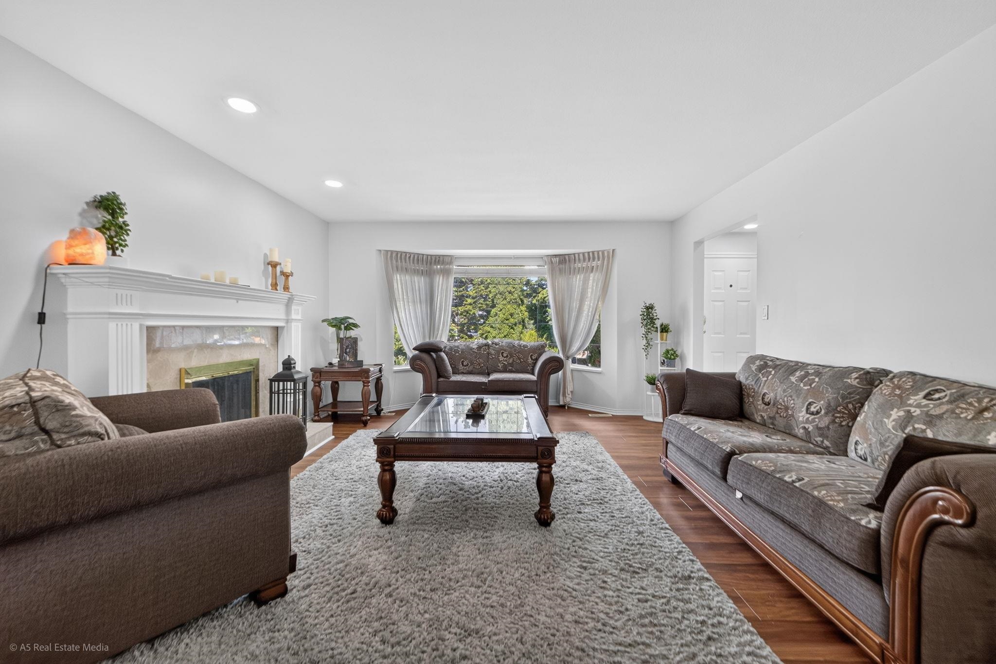 12460 63a Avenue, Surrey, BC, V3X 2C7