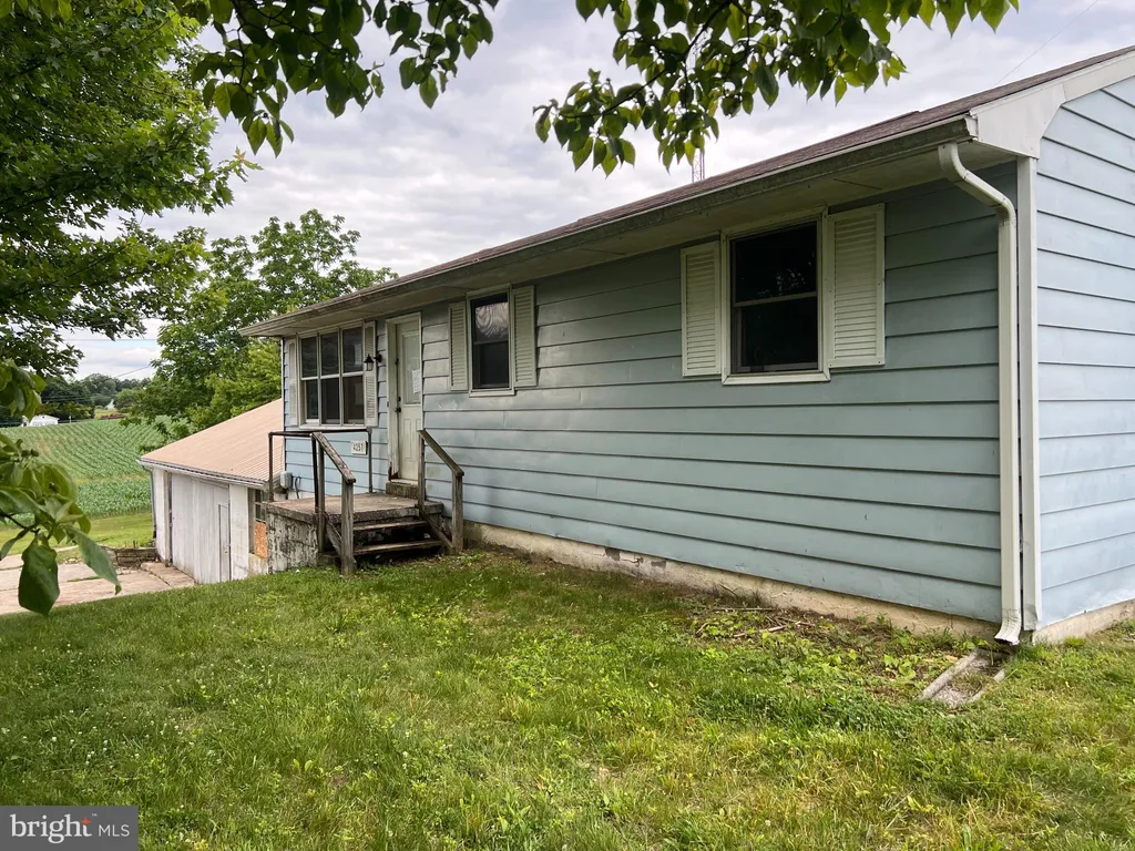 4257 Maple Grove Road, Hampstead, MD 21074 photo 2
