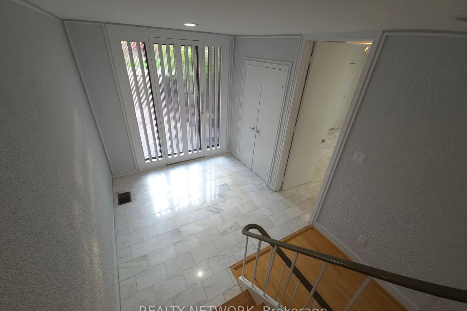 89 Elmsthorpe Avenue photo 5