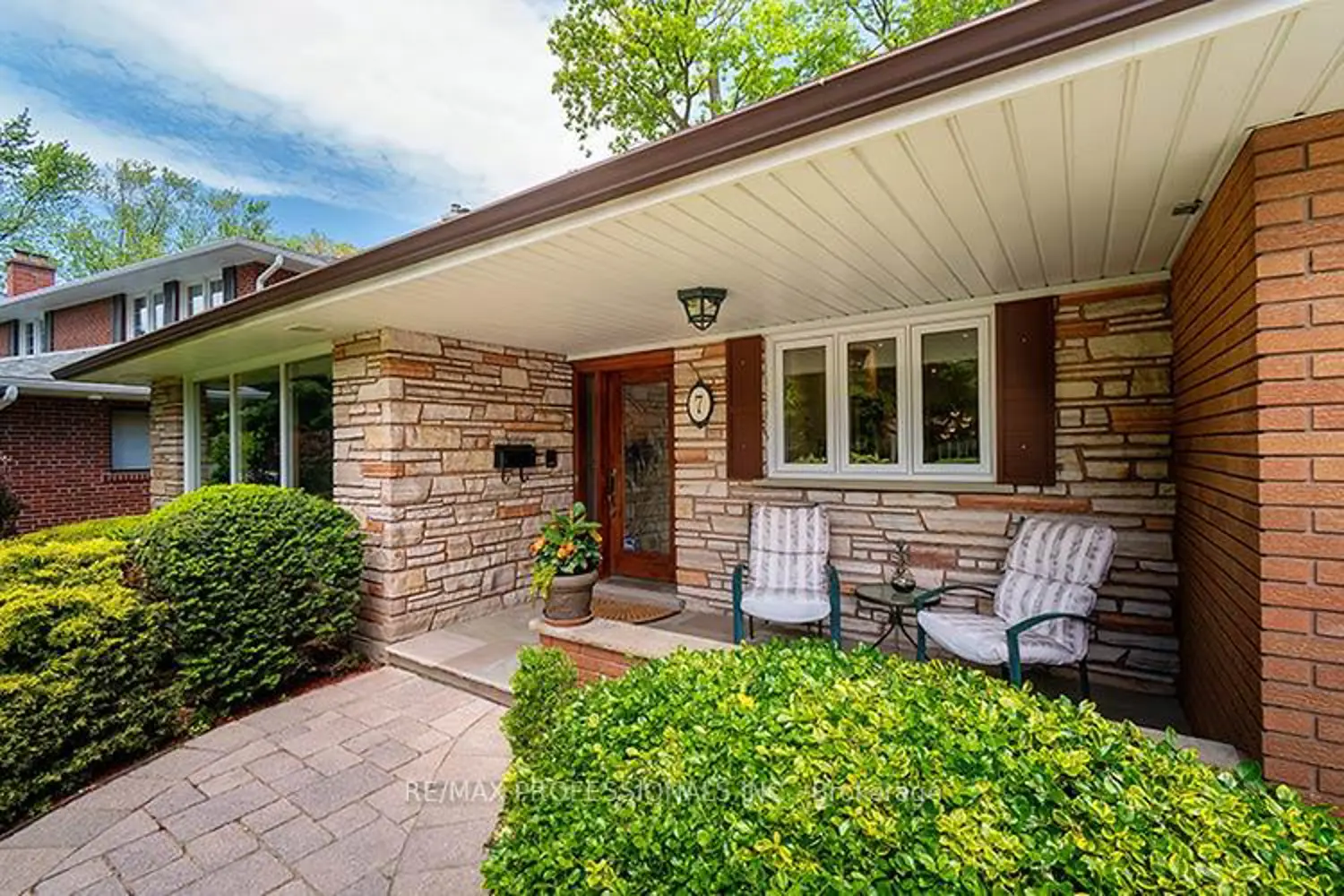 7 Cherry Post Crescent