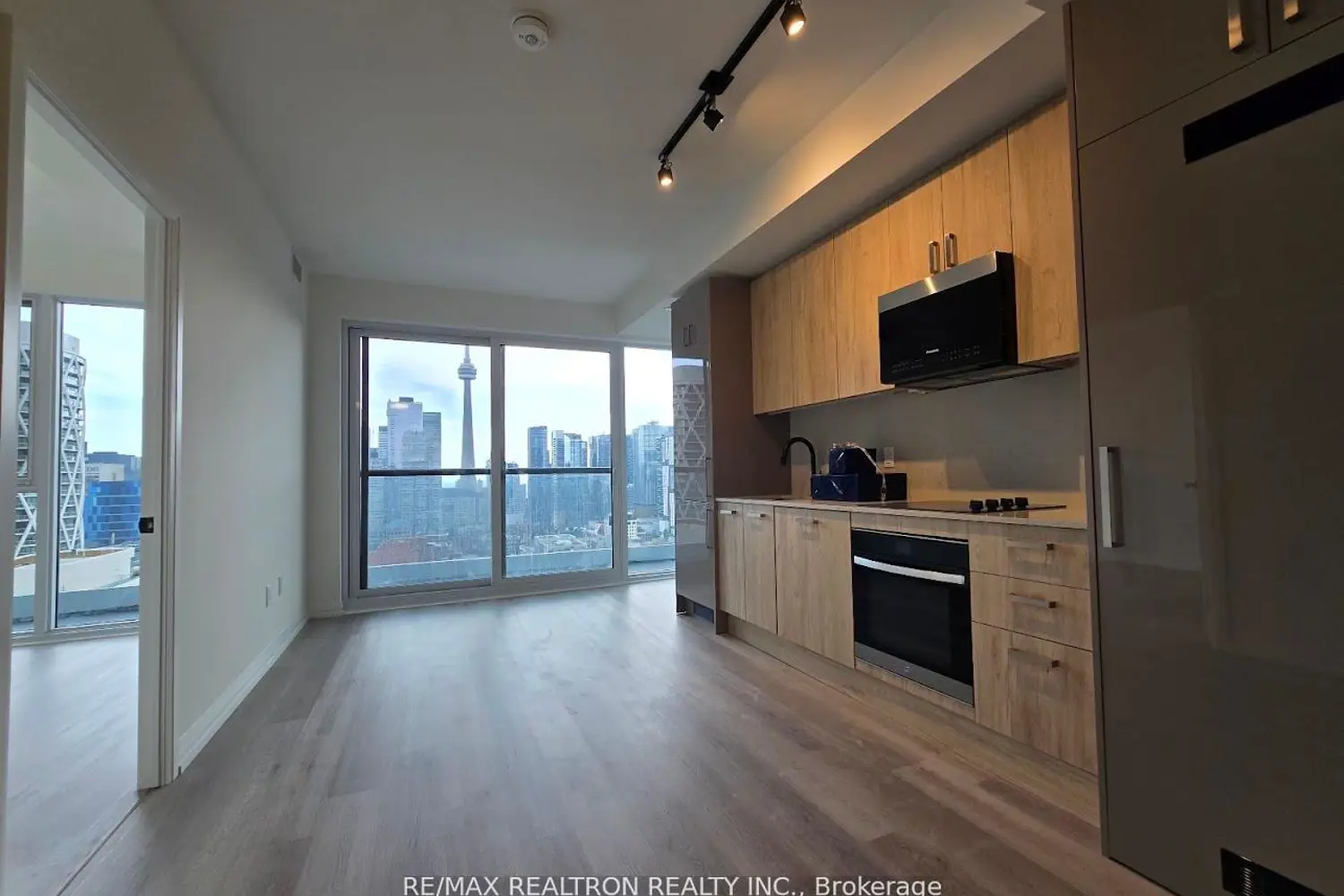 280 Dundas Street 2509 photo 2
