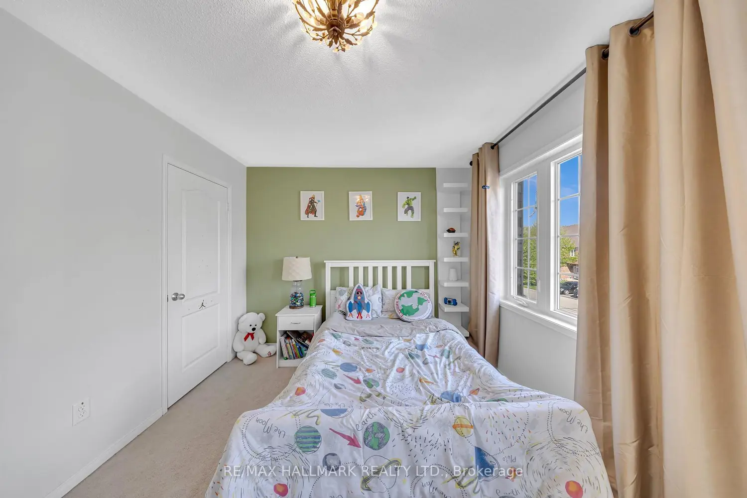 21 Summerside Avenue photo 5