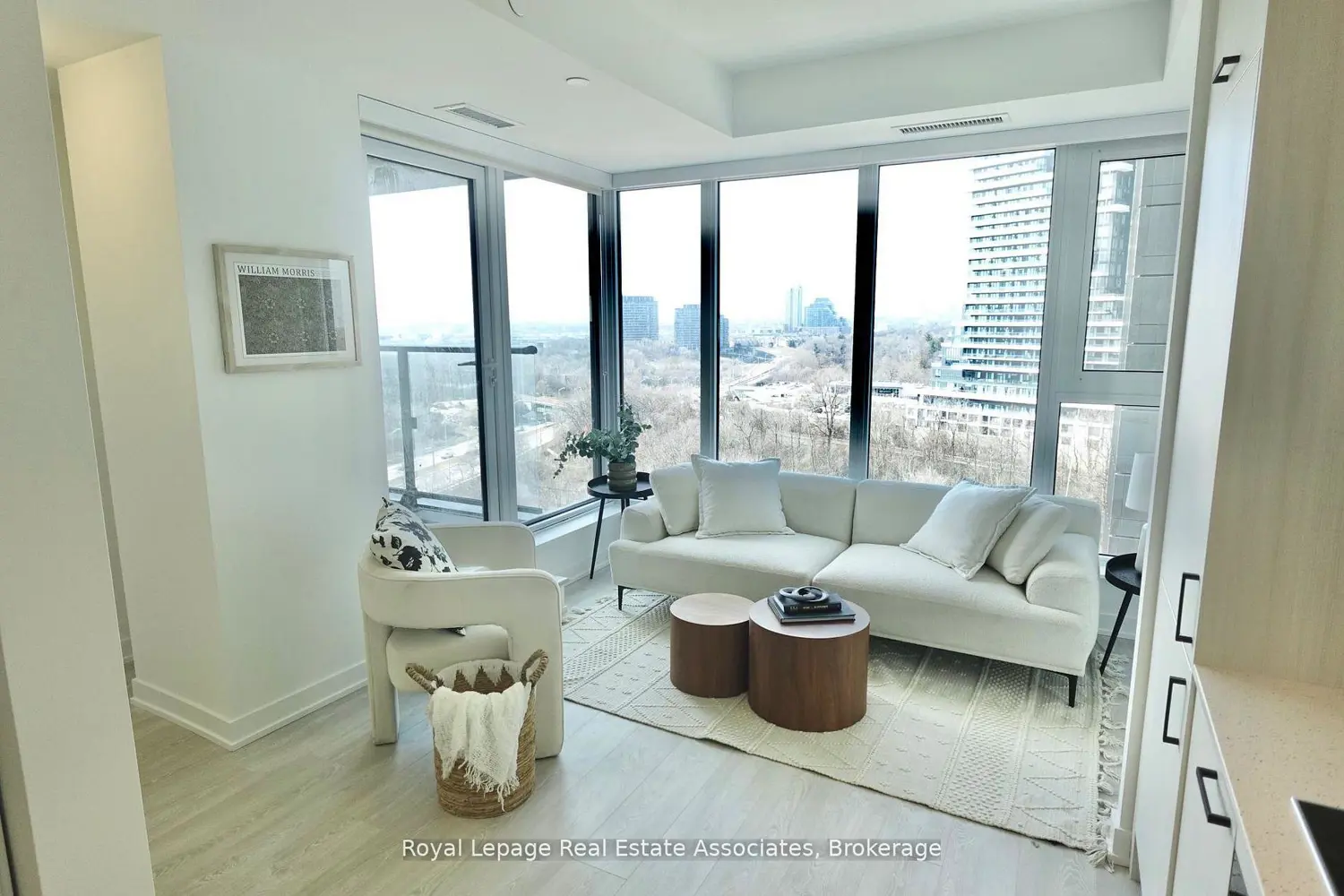 1 Quarrington Lane 1004 photo 4