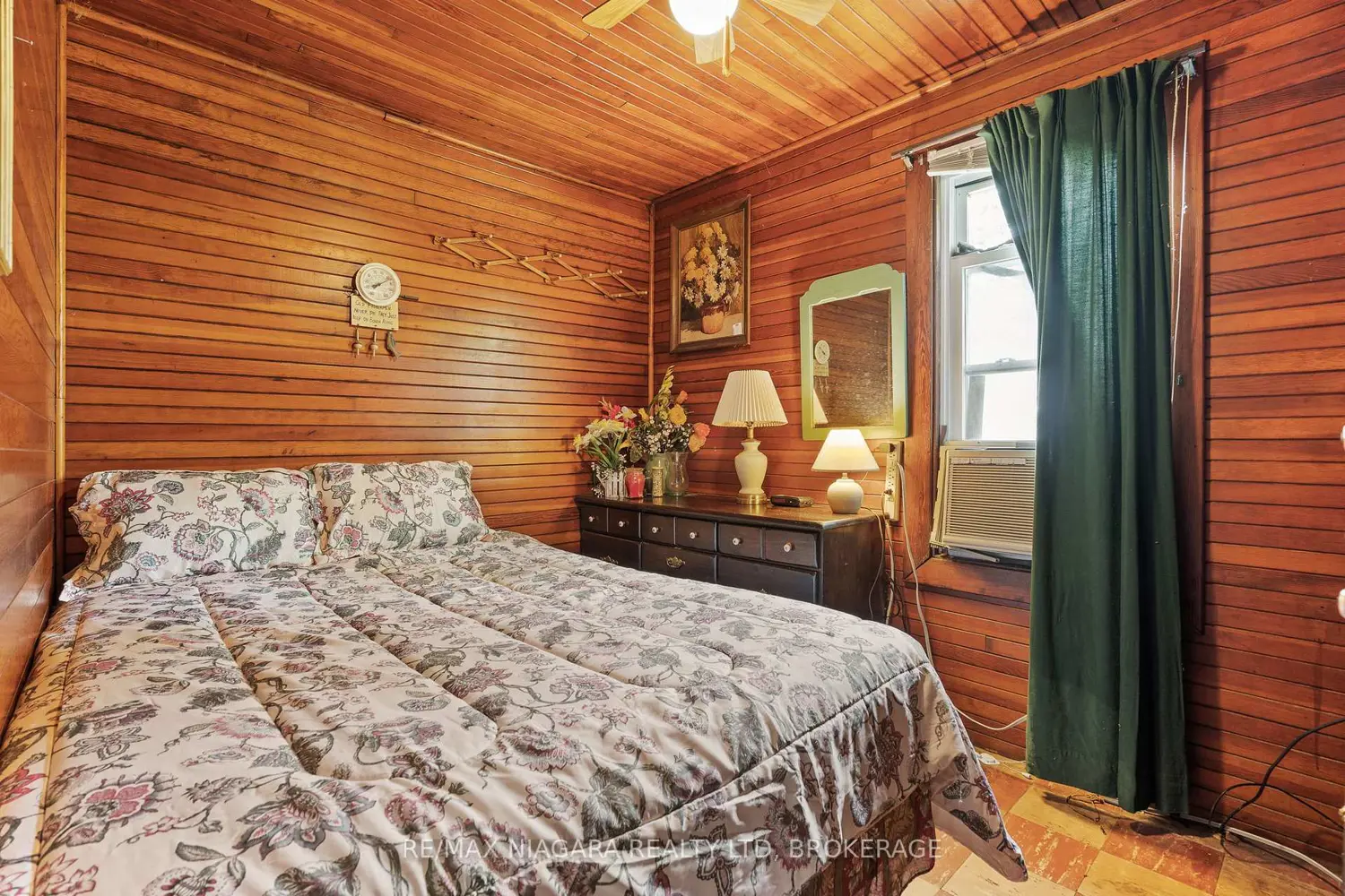 12211 Lakeshore Road photo 5