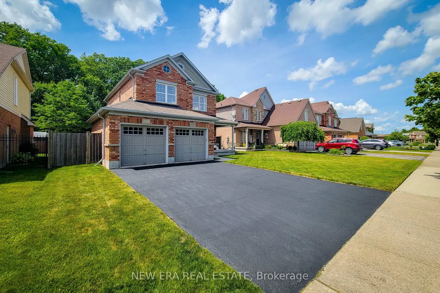 6687 St Michael Avenue photo 2