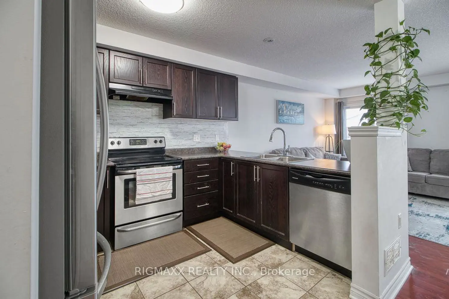 57 Renfrew Street photo 3