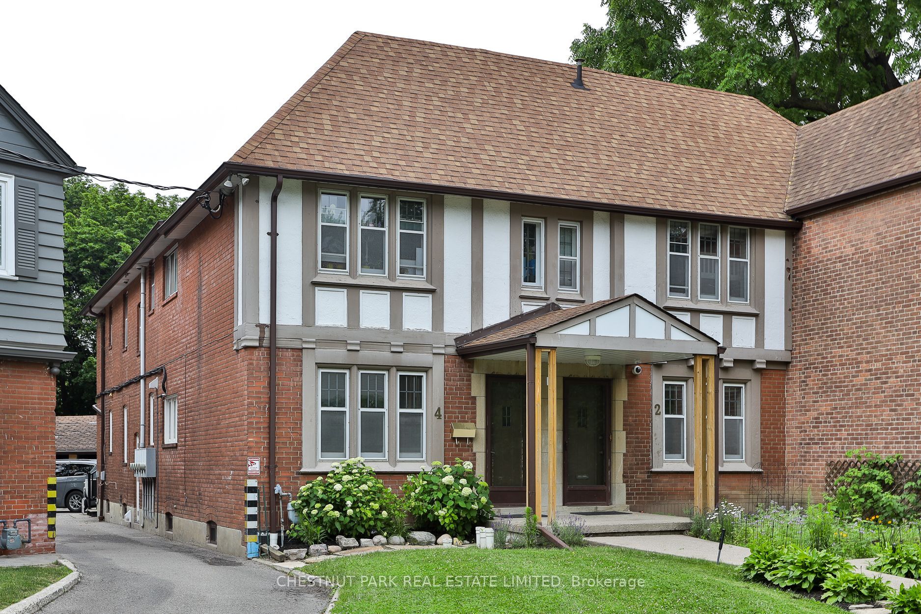 Main-4 Oriole Crescent, Toronto, ON, M5P 1L5 photo 2