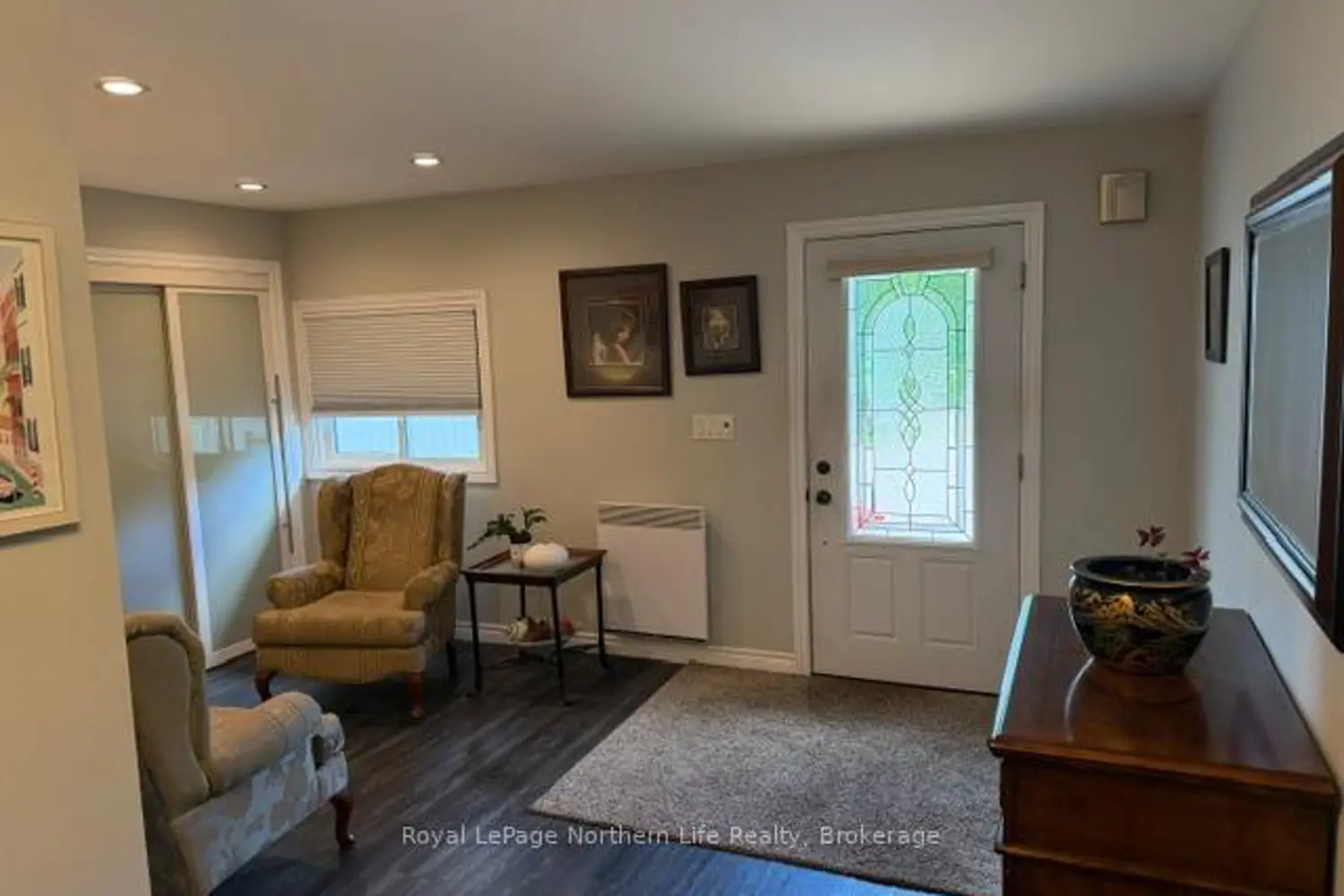 1119 Quesnel Road photo 5