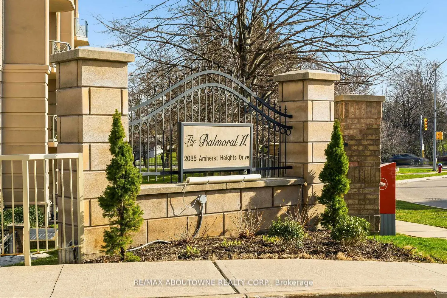 2085 Amherst Heights 209