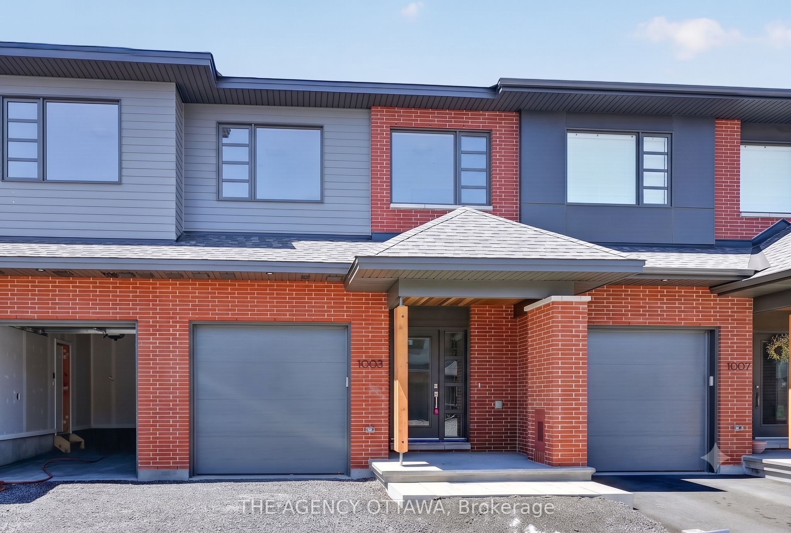 1005 Kitigan Grove, Ottawa, ON, K2K 0M9