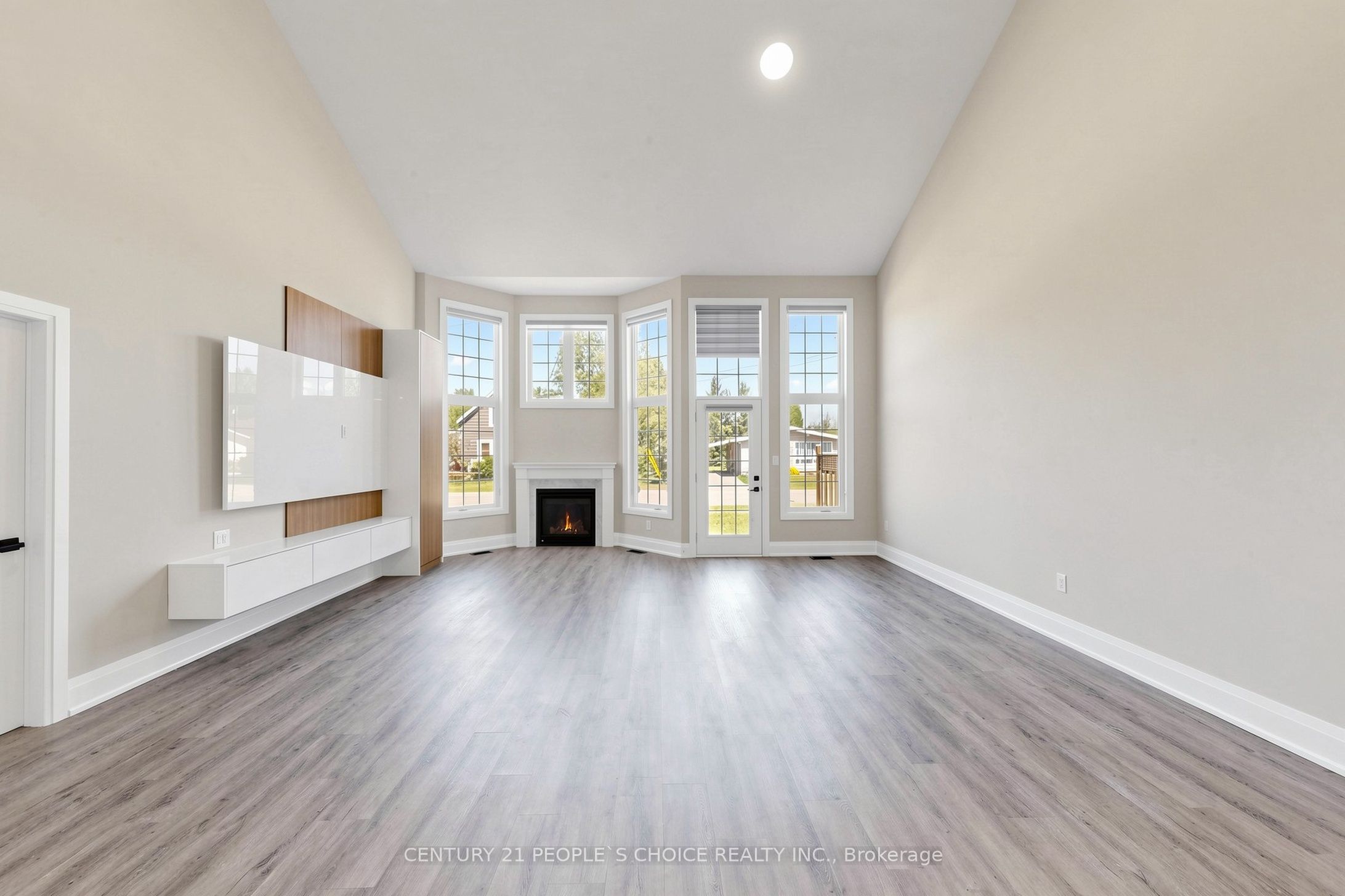 8 Durham Road, Bracebridge, ON, P1L 0B7 photo 3