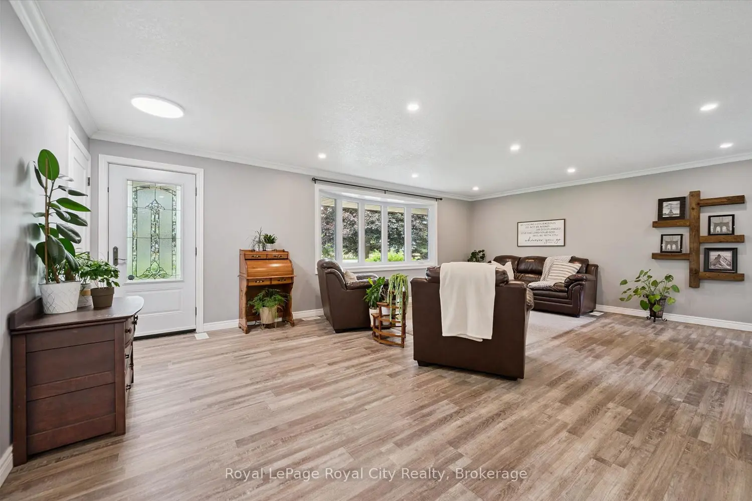 990 Scotland Street photo 3