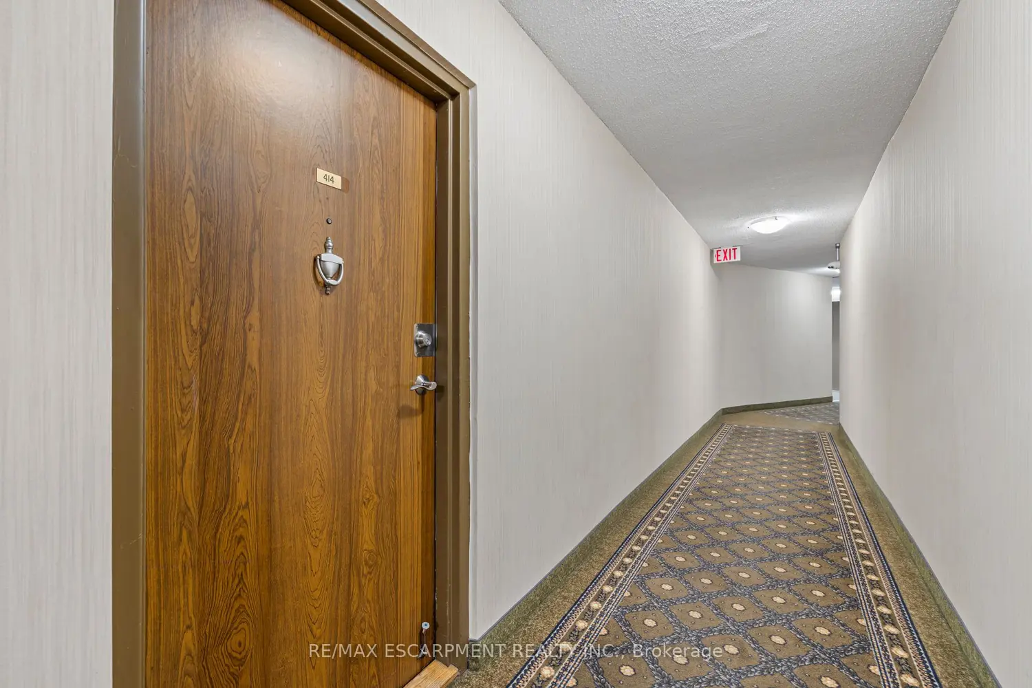 700 Dynes Road 414 photo 4