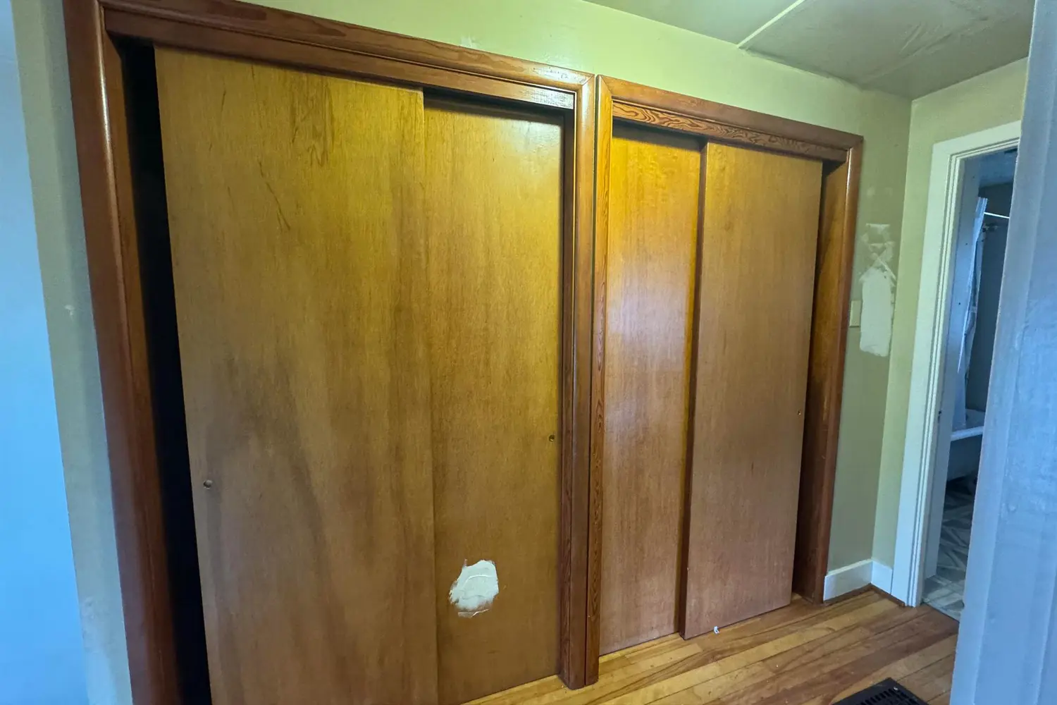25 Ross Avenue photo 5