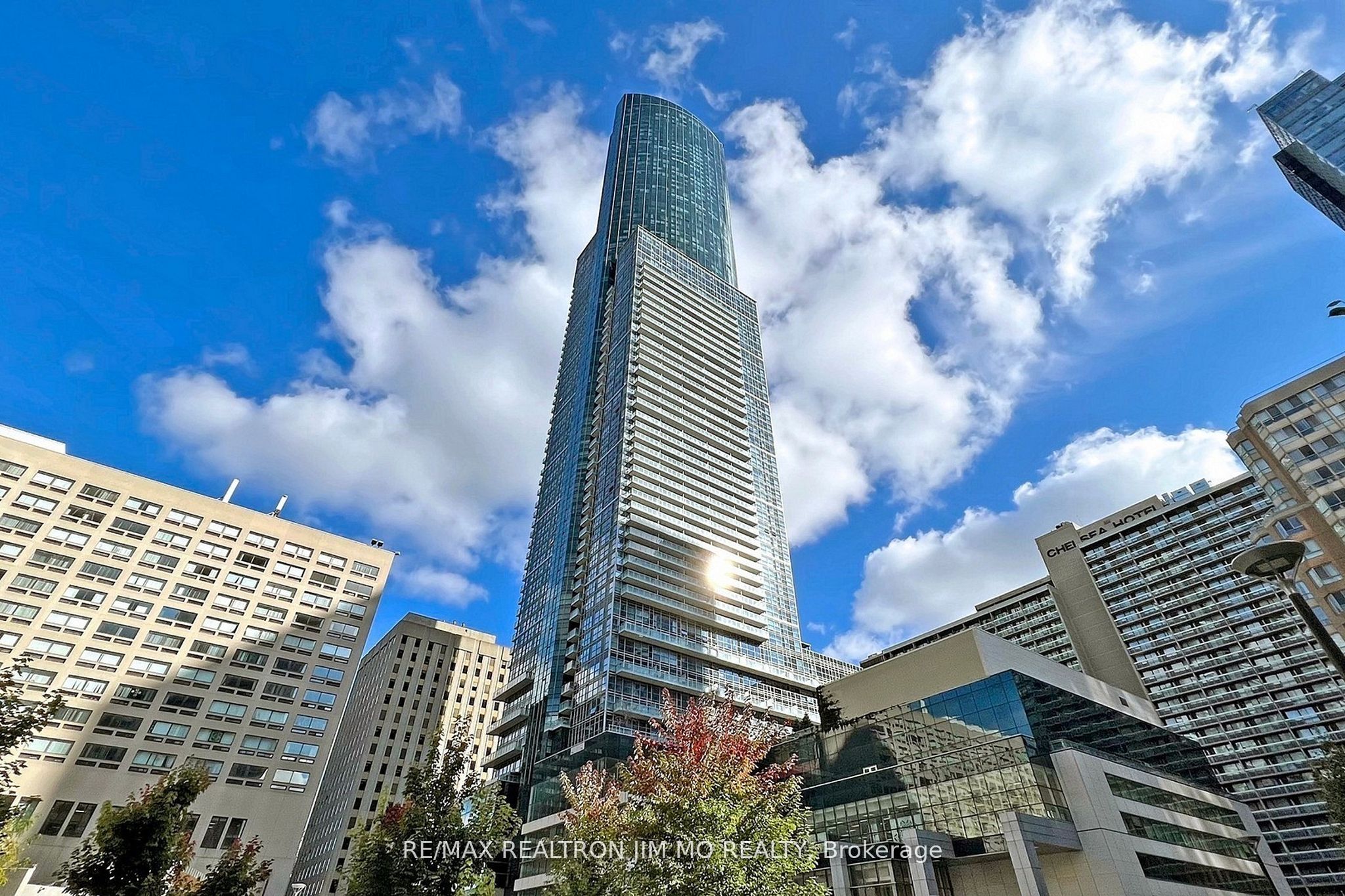 2508-386 Yonge Street, Toronto, ON, M5B 0A5