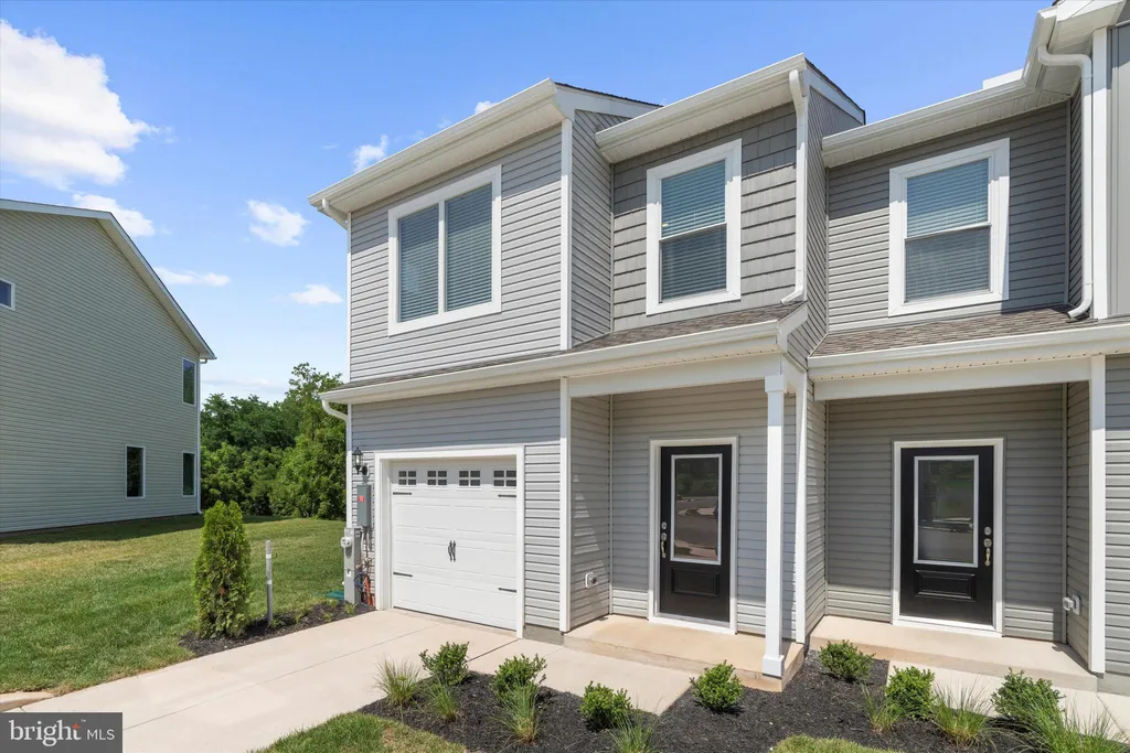 8111 Bartholomew Court, Baltimore, MD 21206 photo 4