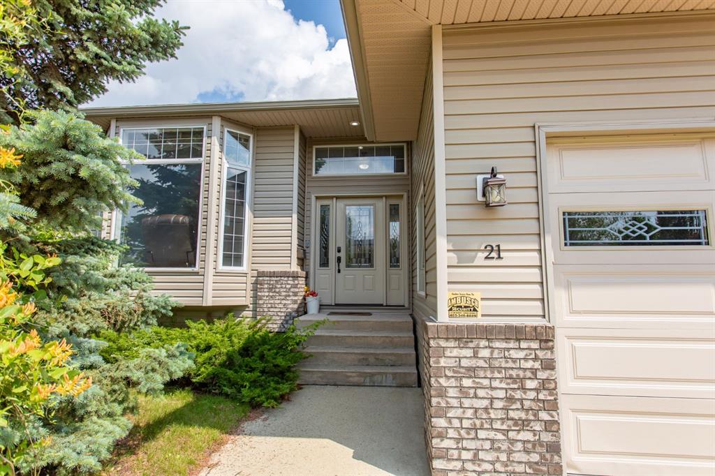 21 Royal Crescent, Lacombe, AB, T4L2H7 photo 4
