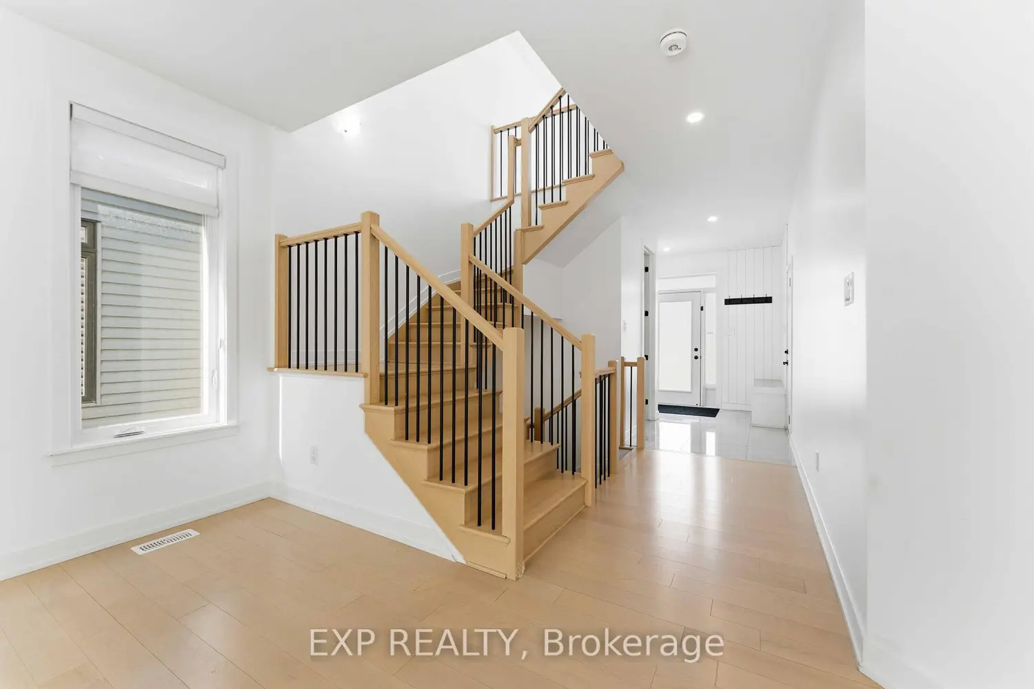 701 Odyssey Way photo 3