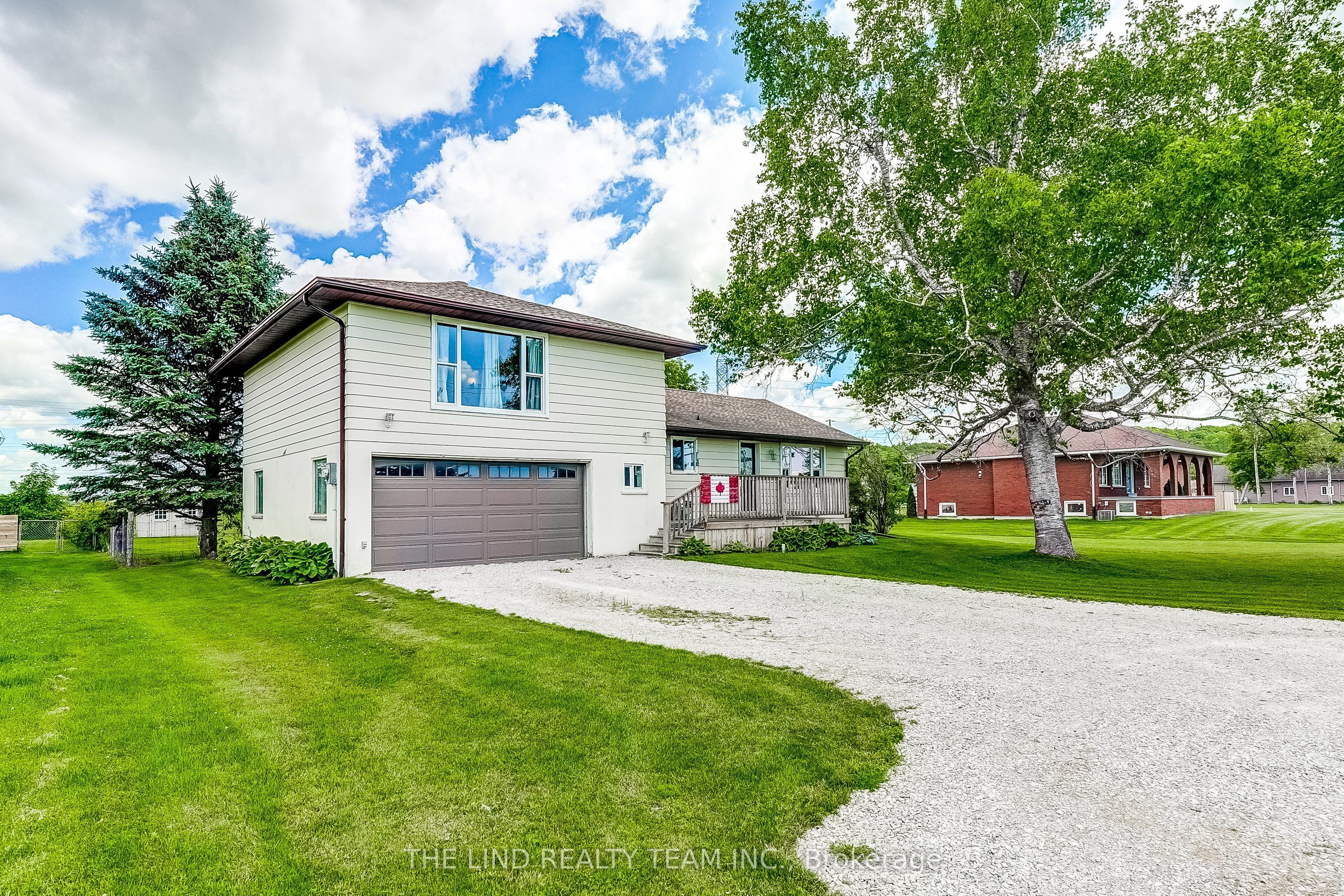 19505 Bathurst Street, East Gwillimbury, ON, L3Y 4V9