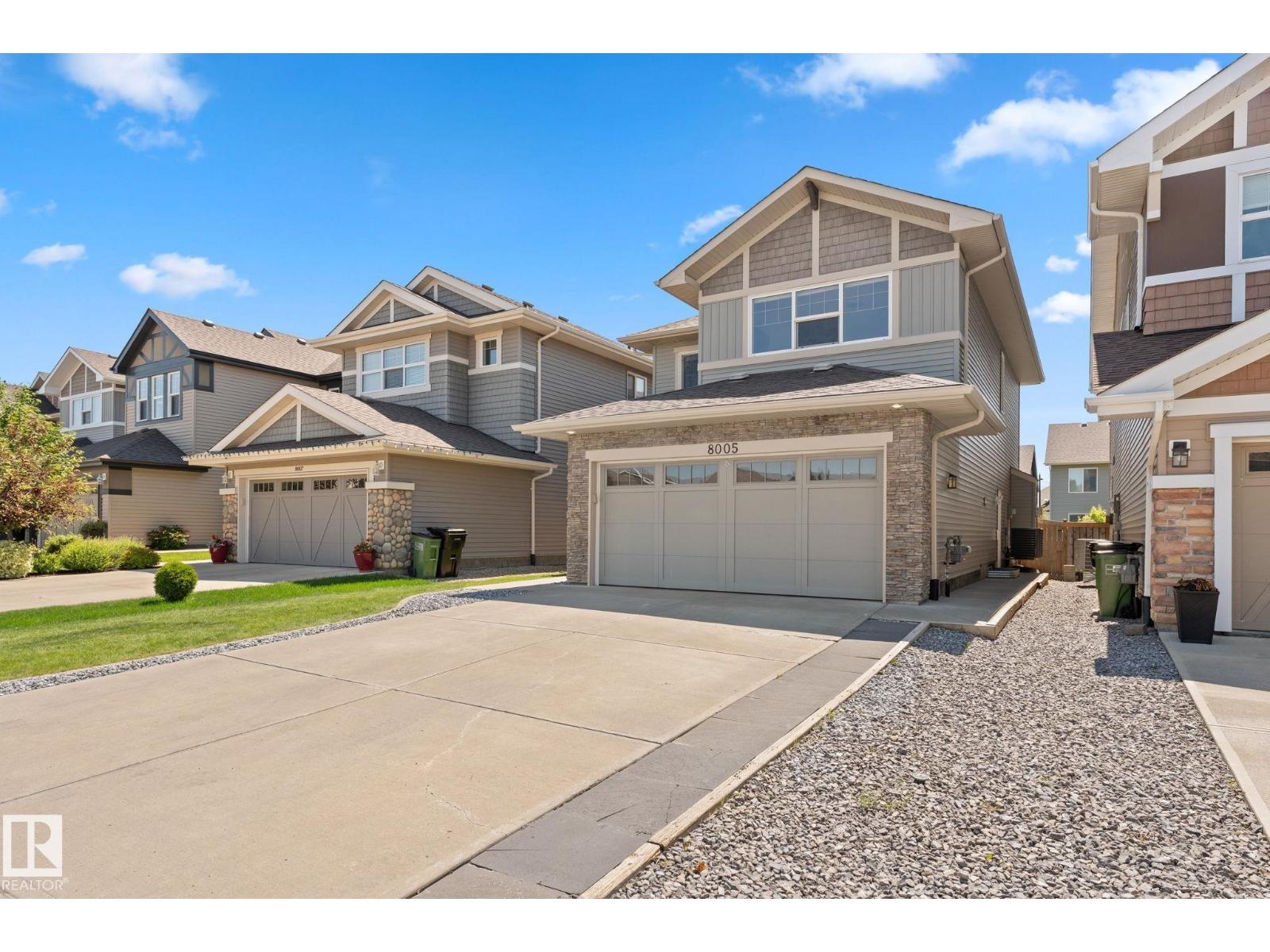 8005 Evans Crescent NW, Edmonton, AB, T6M0T7 photo 3