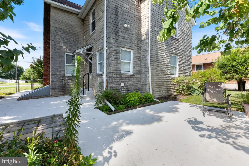 6612 Kenwood Avenue, Baltimore, MD 21237