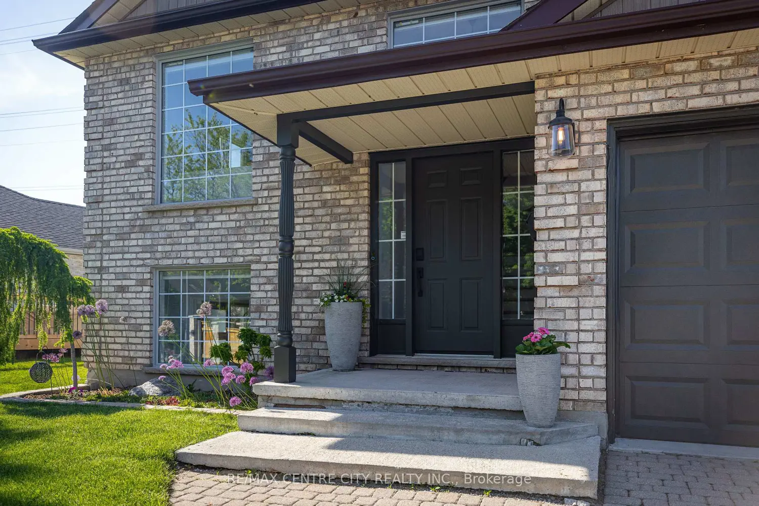85 Donker Drive photo 2