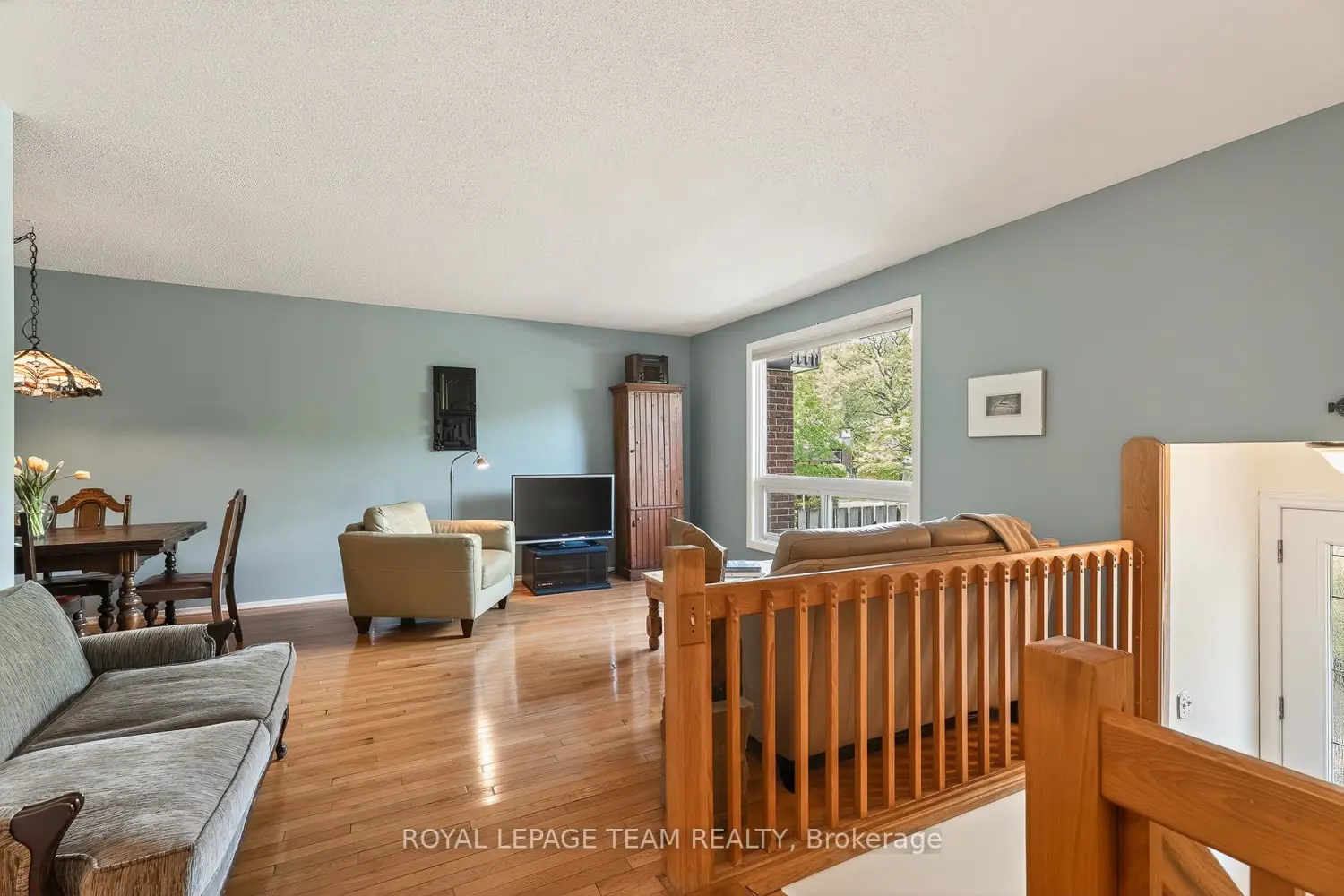 402 Montfort Street 9