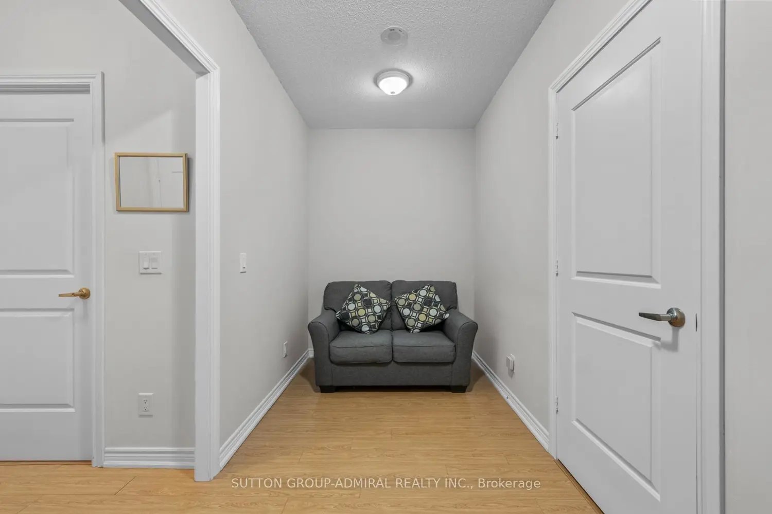 9255 Jane Street 215 photo 3