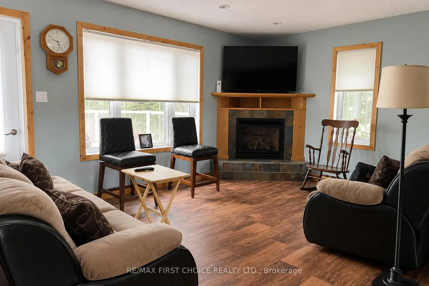 6086 Hwy 11/71 photo 2
